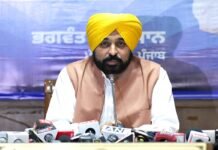 ਮਿਸ਼ਨ ਮੋਡ ਵਿੱਚ ਕੰਮ ਕਰ ਰਹੀ ਮਾਨ ਸਰਕਾਰ, ਹੜ੍ਹ ਤੋਂ ਬਾਅਦ ਪਸ਼ੂਆਂ ਨੂੰ ਬਿਮਾਰੀਆਂ ਤੋਂ ਬਚਾਉਣ ਲਈ ਪੰਜਾਬ ਸਰਕਾਰ ਨੇ ਸ਼ੁਰੂ ਕੀਤੀ ਮੁਹਿੰਮ