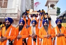ਦਸਵੇਂ ਪਾਤਸ਼ਾਹ ਜੀ ਦੇ ਪ੍ਰਕਾਸ਼ ਪੁਰਬ ਦੇ ਸਬੰਧ ‘ਚ ਸ੍ਰੀ ਅਕਾਲ ਤਖ਼ਤ ਸਾਹਿਬ ਤੋਂ ਸਜਾਇਆ ਨਗਰ ਕੀਰਤਨ, ਵੇਖੋ ਖ਼ੂਬਸੂਰਤ ਤਸਵੀਰਾਂ