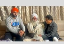 ਗੋ*ਲੀ ਮਾਰ ਕੇ ਕਤ*ਲ ਕੀਤੇ ਸਰਪੰਚ ਜਰਮਲ ਸਿੰਘ ਦੇ ਘਰ ਪੁੱਜੇ ਅਮਨ ਅਰੋੜਾ, ਪੰਜਾਬ ਸਰਕਾਰ ਵੱਲੋਂ ਪੂਰਨ ਸਮਰਥਨ ਦਾ ਦਿੱਤਾ ਭਰੋਸਾ